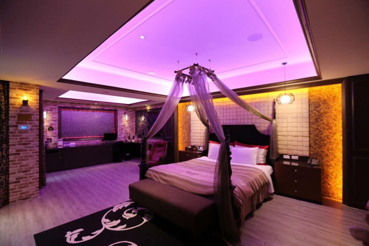 Yosemite Motel - Taiyuan Branch Taichung Luaran gambar