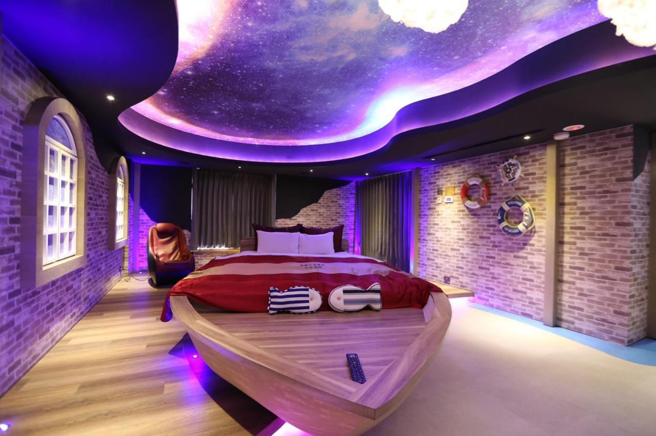 Yosemite Motel - Taiyuan Branch Taichung Luaran gambar